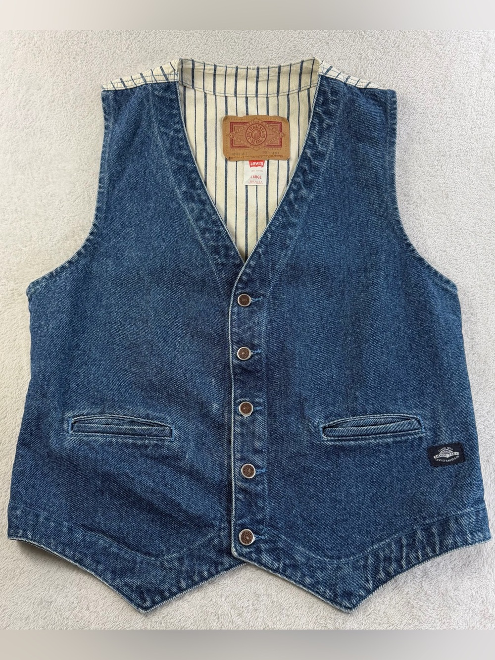Vintage Levi’s Made in USA Denim Vest Large Striped Back Cinch 80s 90s western